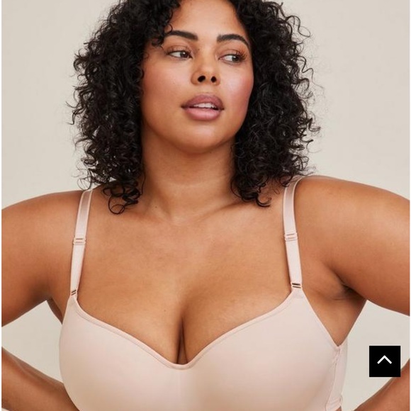 Good used  condition Torrid lightly lined bra. 38H - Picture 3 of 3